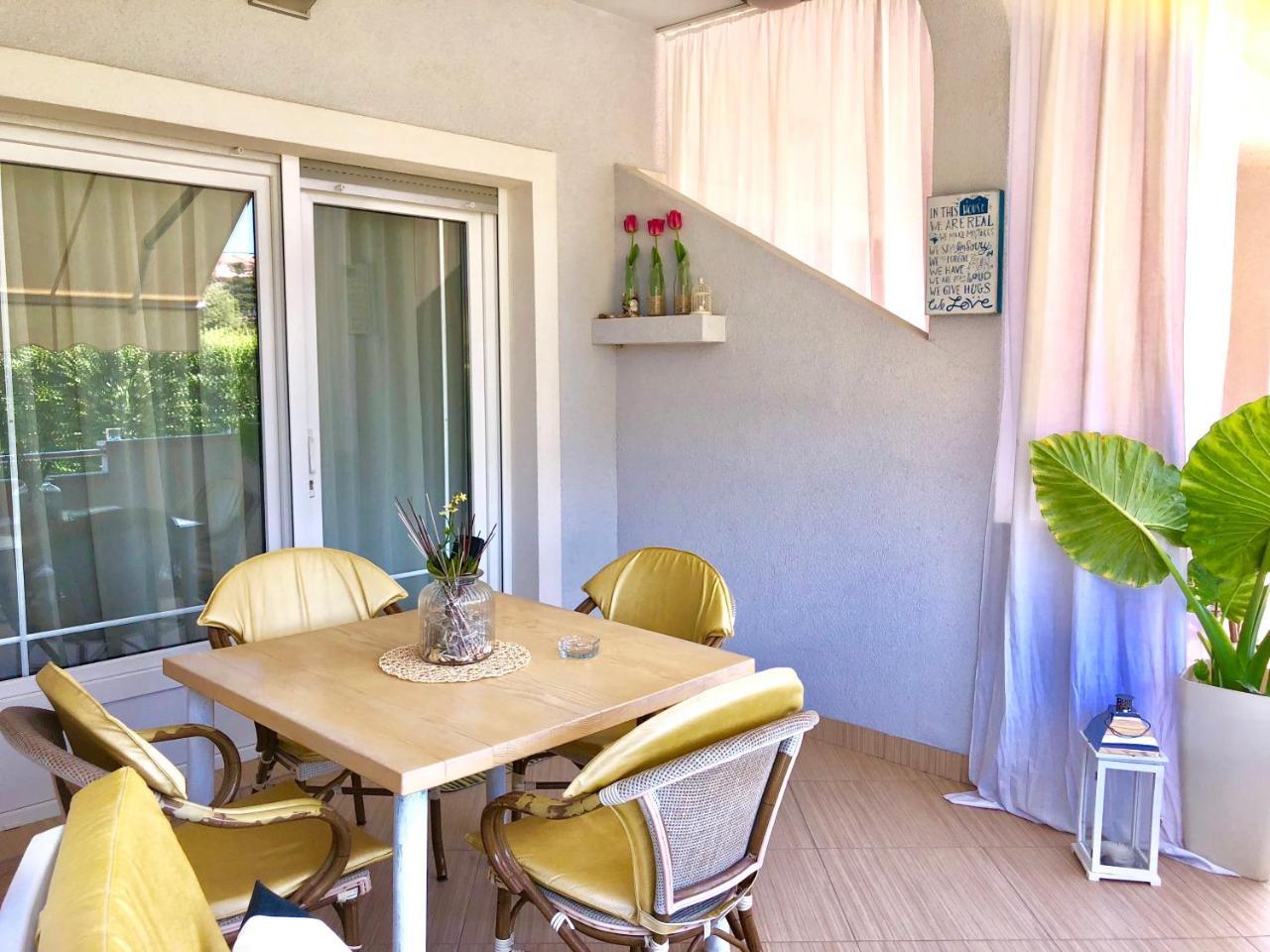 Apartment Natasa Palit Buitenkant foto