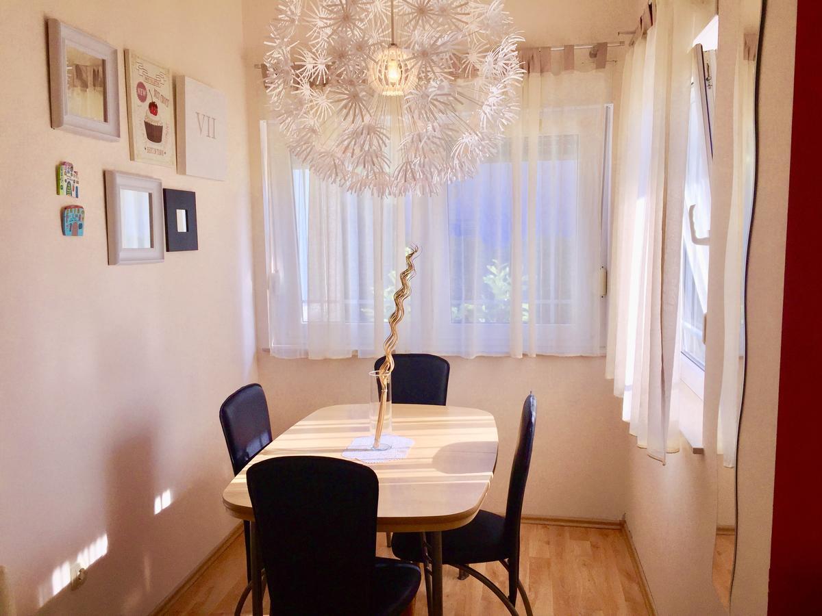 Apartment Natasa Palit Buitenkant foto