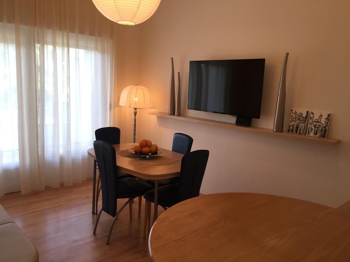Apartment Natasa Palit Buitenkant foto